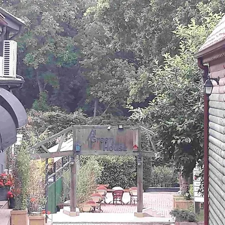 מלון House Garden Park 2*