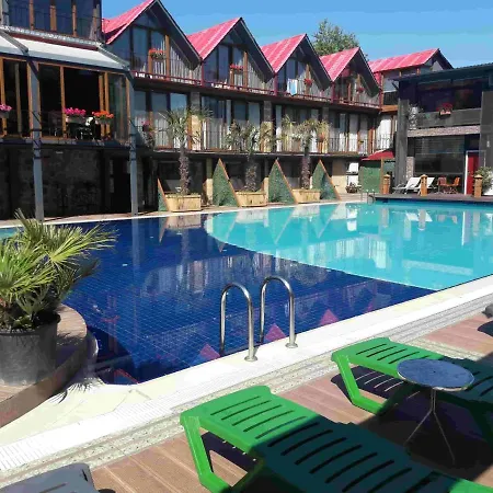Hotel House Garden Park 2*
